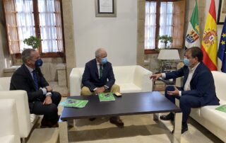 reunión con el presidente de la Junta de Extremadura, Guillermo Fernández Vara