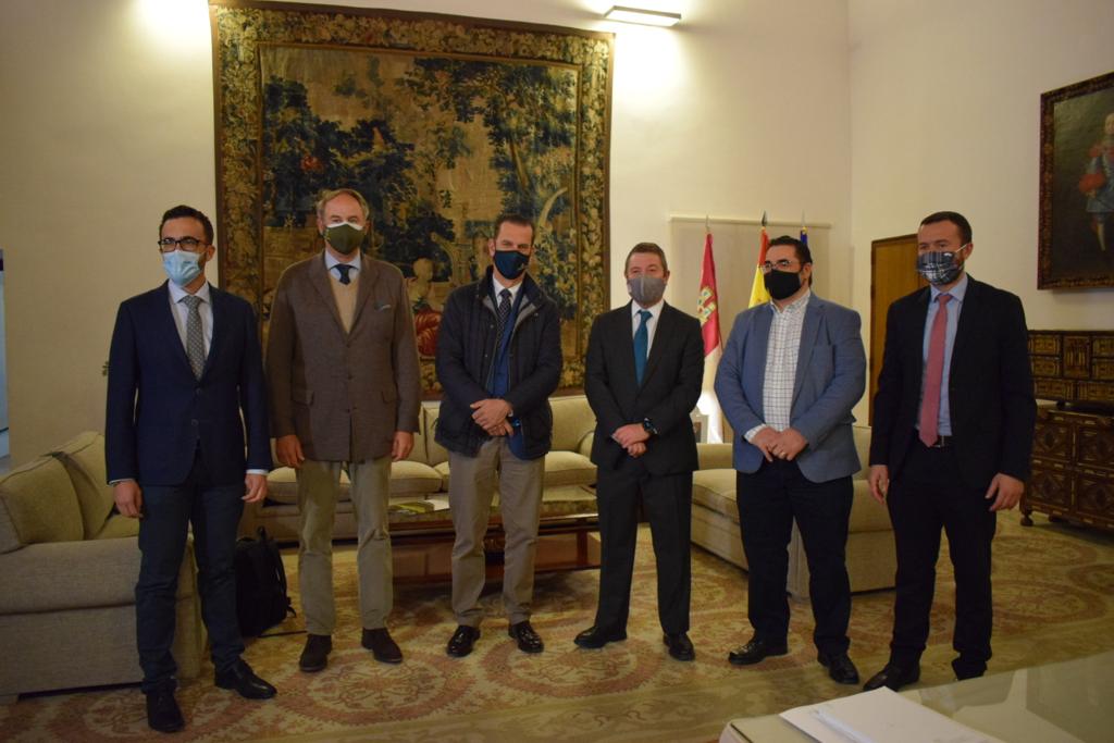 Reunión de Emiliano Garcia-page con el sector cinegético sobre la Ley de Protección Animal y manifestación del 20 de marzo del mundo rural