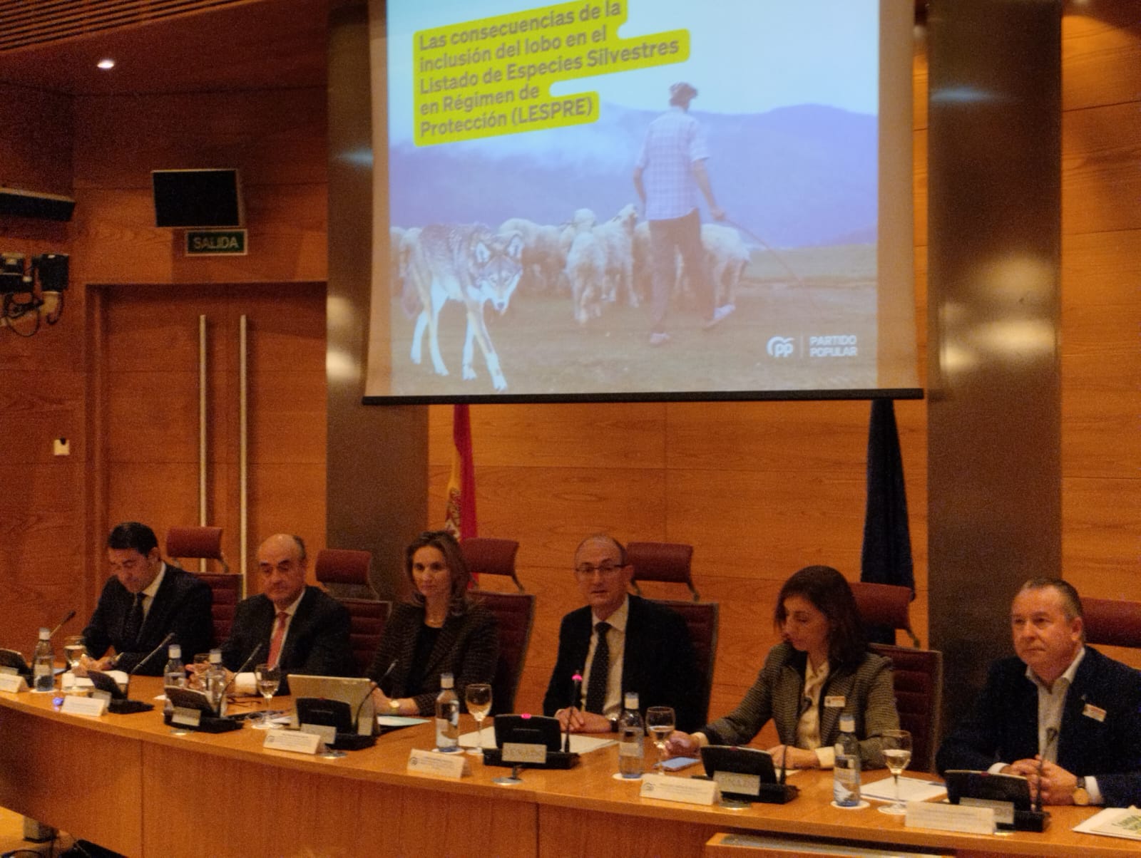 Jornada organizada por el Partido Popular en el Senado sobre las consecuencias de la inclusión del lobo en el LESPRE
