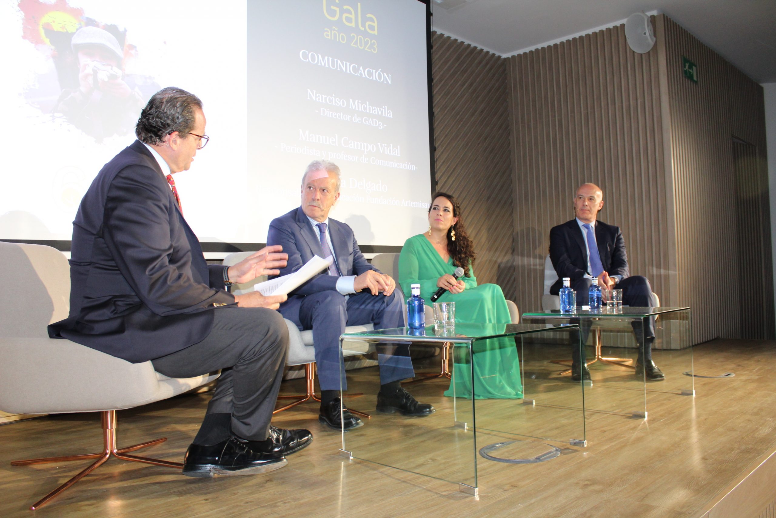 Mesa de Comunicación de la Gala de Fundación Artemisan con Narciso Michavila, Manuel Campo Vidal y María Delgado
