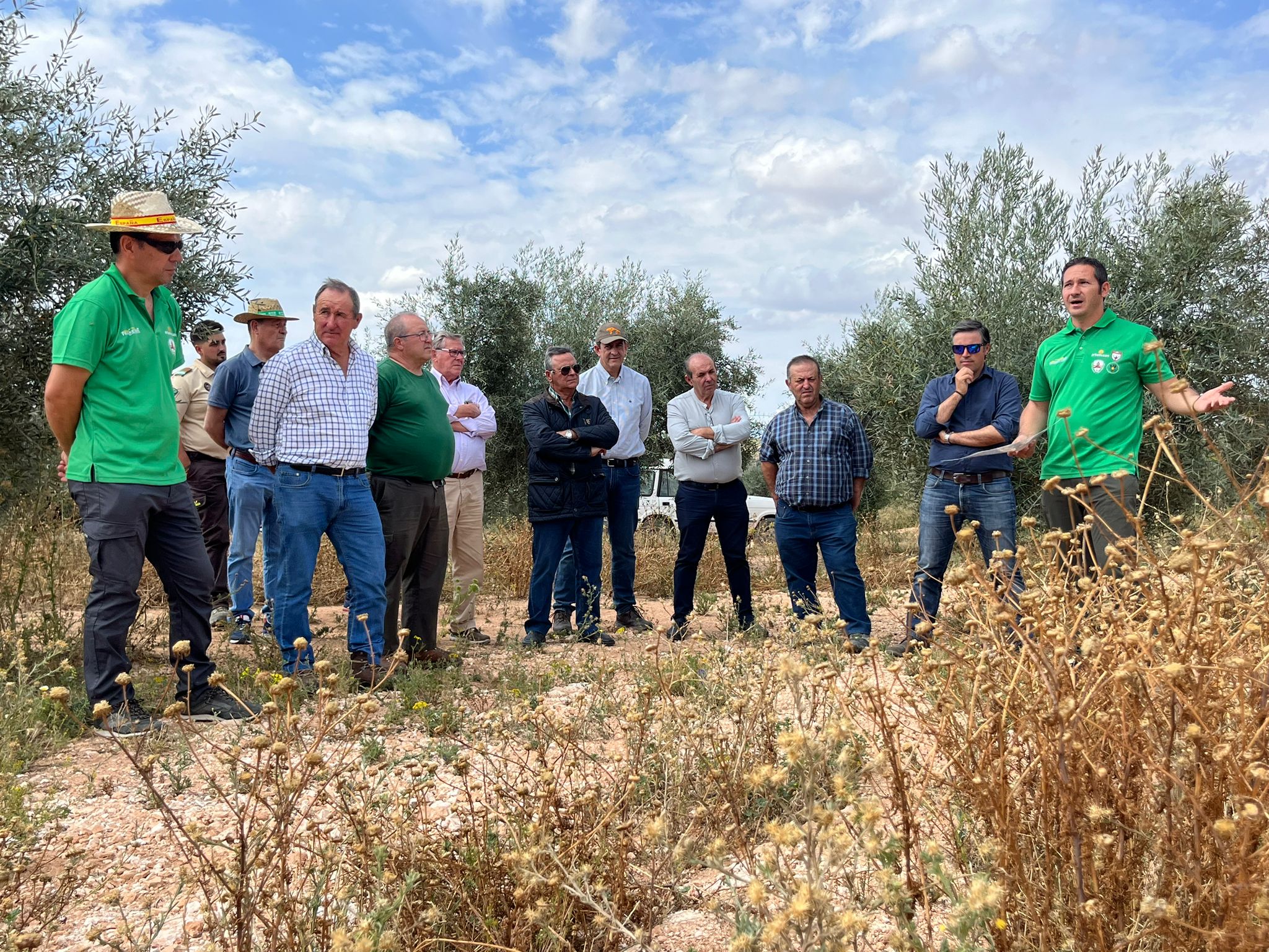 Visita de UPA Andalucía al Proyecto Framework de recuperación de biodiversidad en el olivar