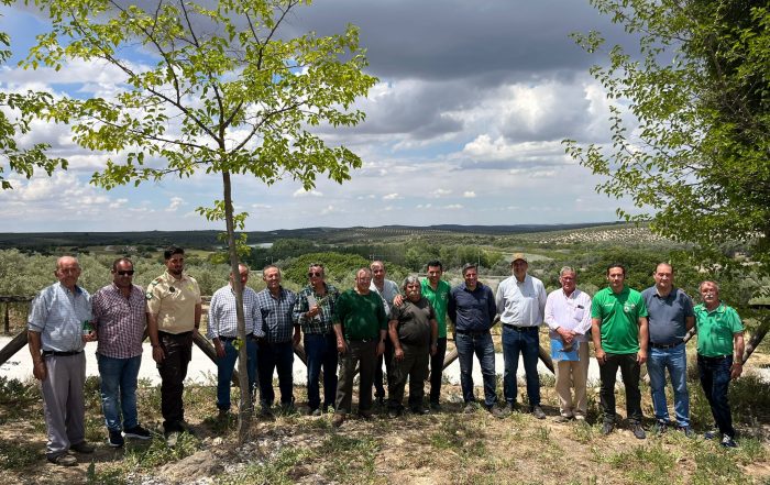 Visita de UPA Andalucía al Proyecto Framework de recuperación de biodiversidad en el olivar