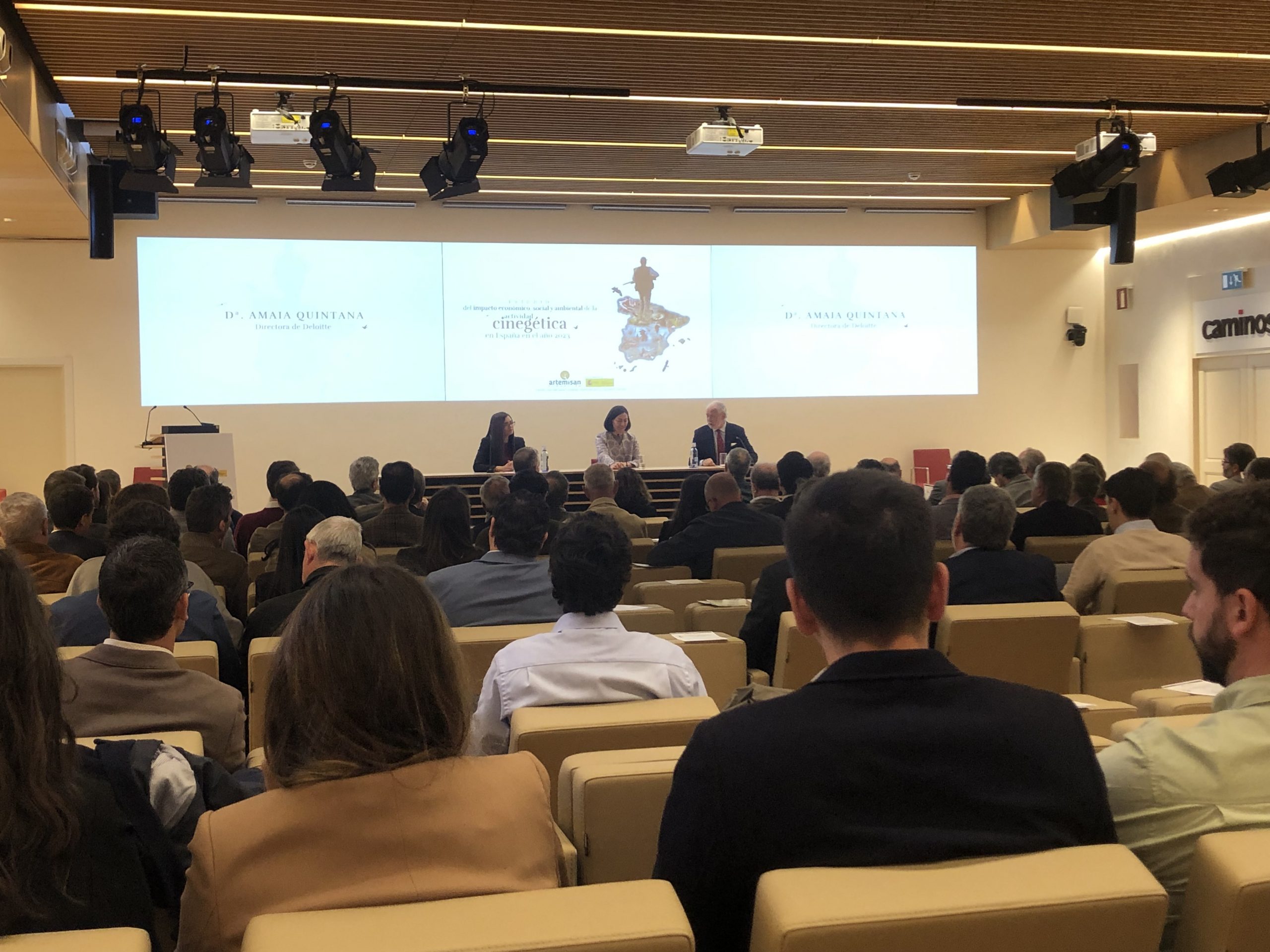 Inauguración presentación estudio socio económico de la caza en España