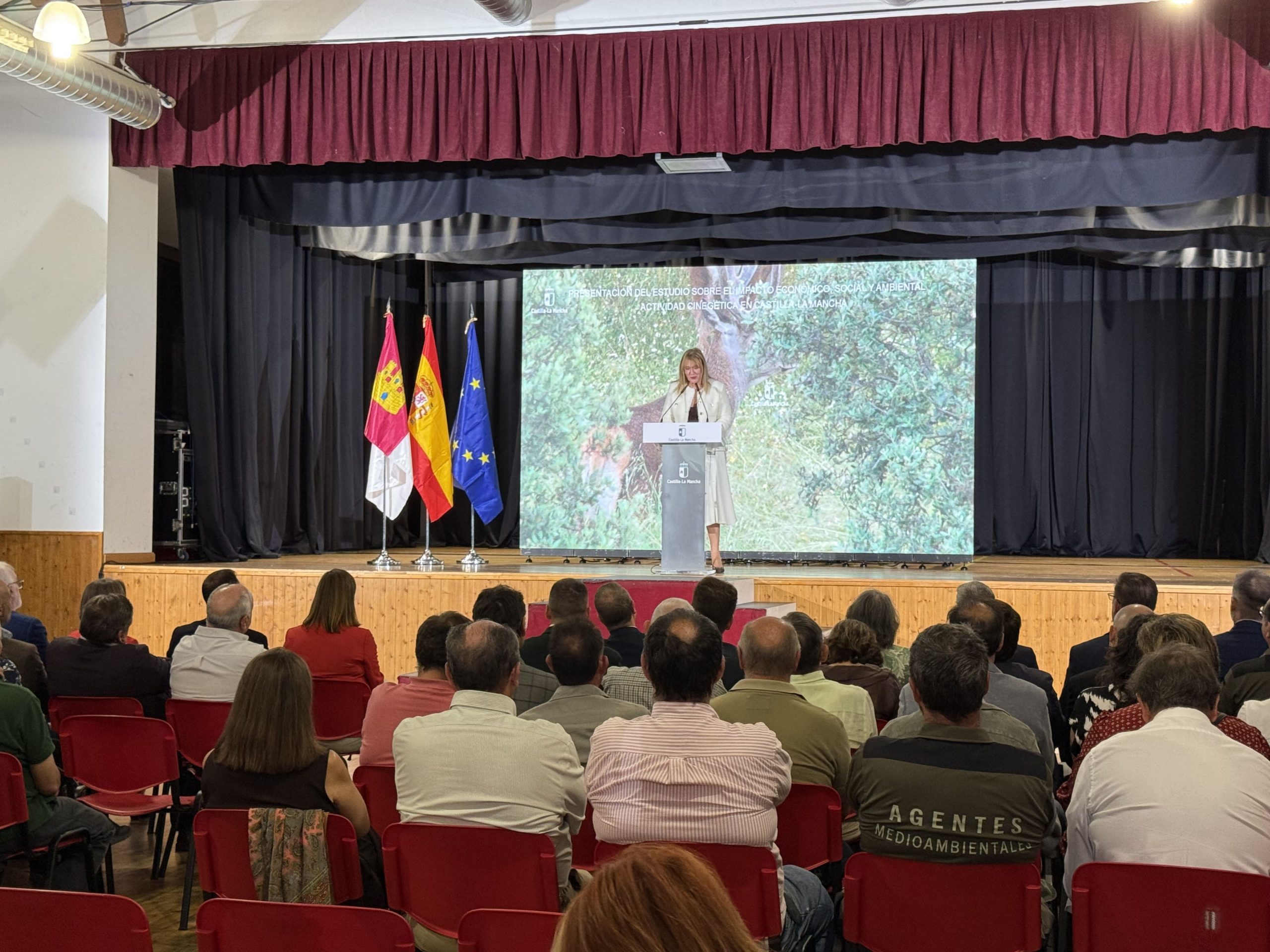 presentacion del estudio del impacto económico, social y medioambiental de la caza en Castilla La Mancha