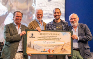 Entrega cheque marco polo pedro ampuero sarna cabra montés