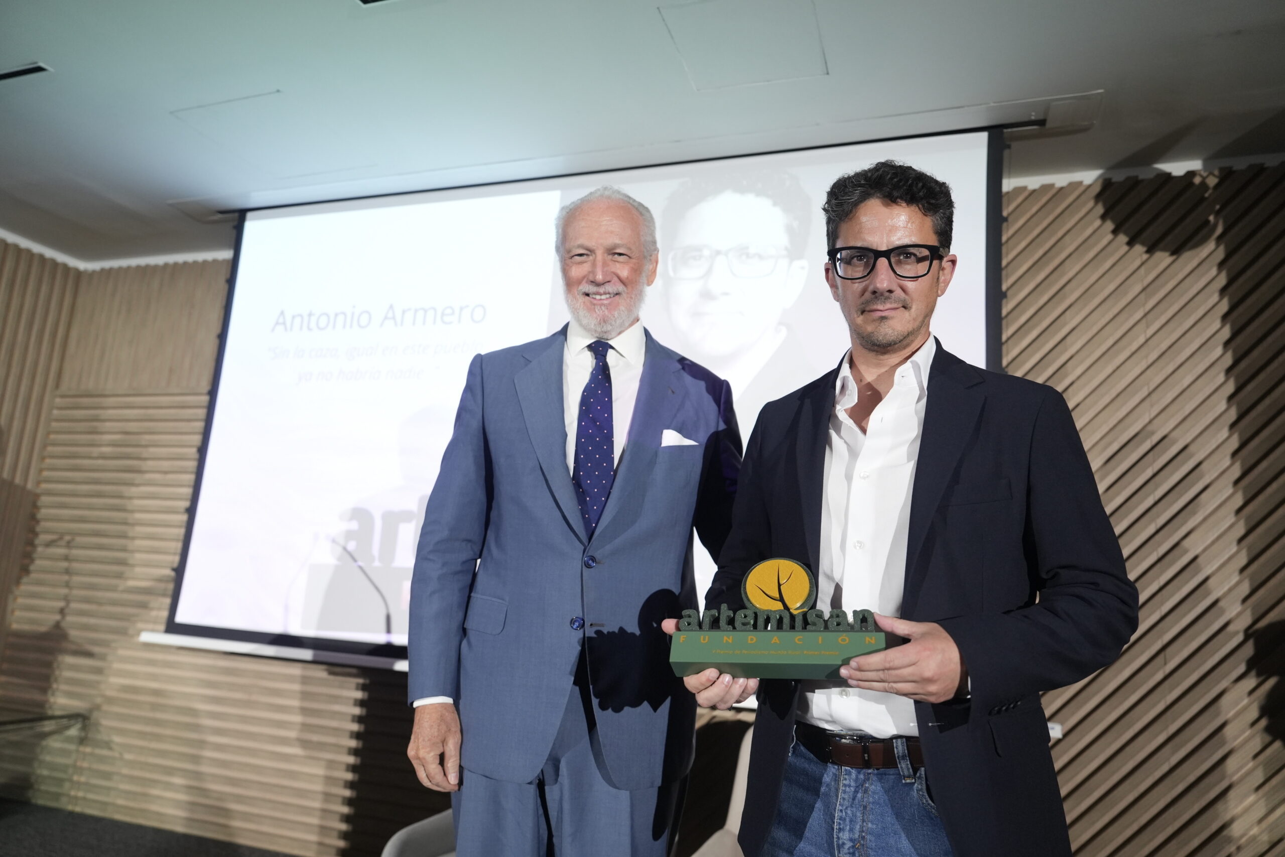 Ganador V Premio de Periodismo Mundo Rural